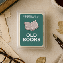 Lade das Bild in den Galerie-Viewer, Old Books Melt
